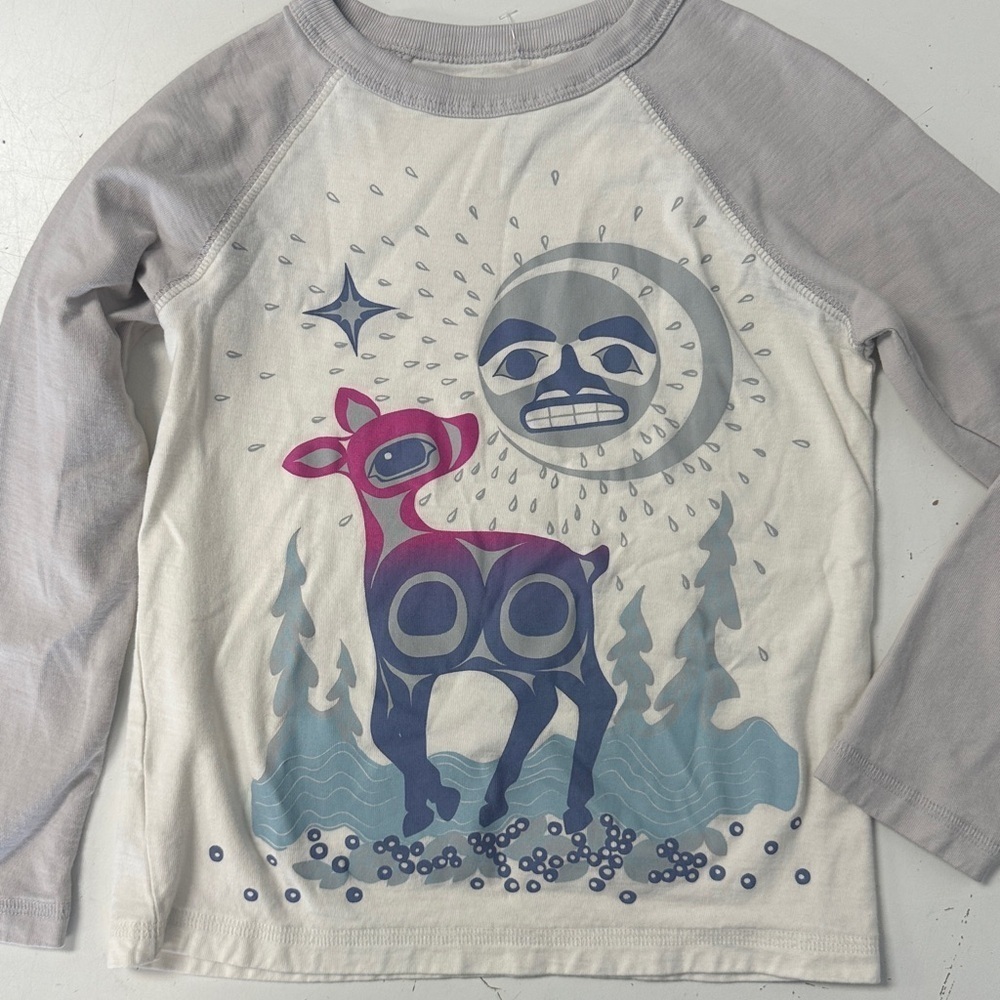 Tea collection Tlingit Moon & Deer Raglan Sleeve Tee 6